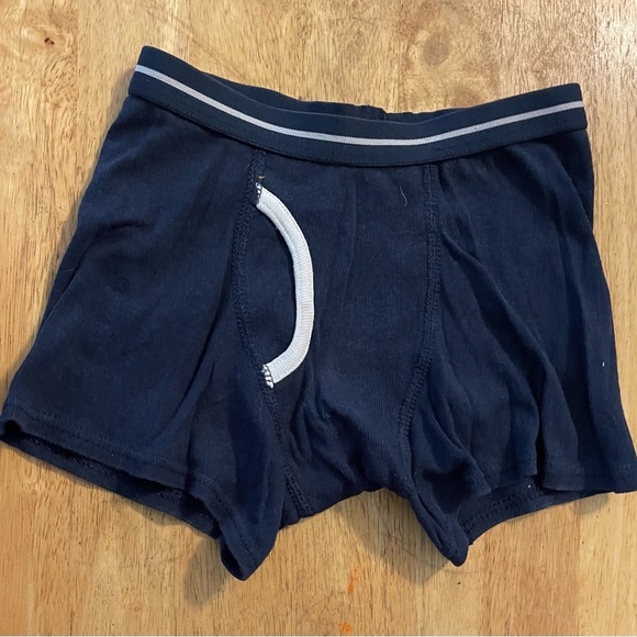 9 Pair Boys Briefs size 4T-5T all for $8.00 - Picture 6 of 6